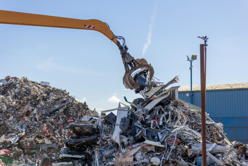 metal yard recycling